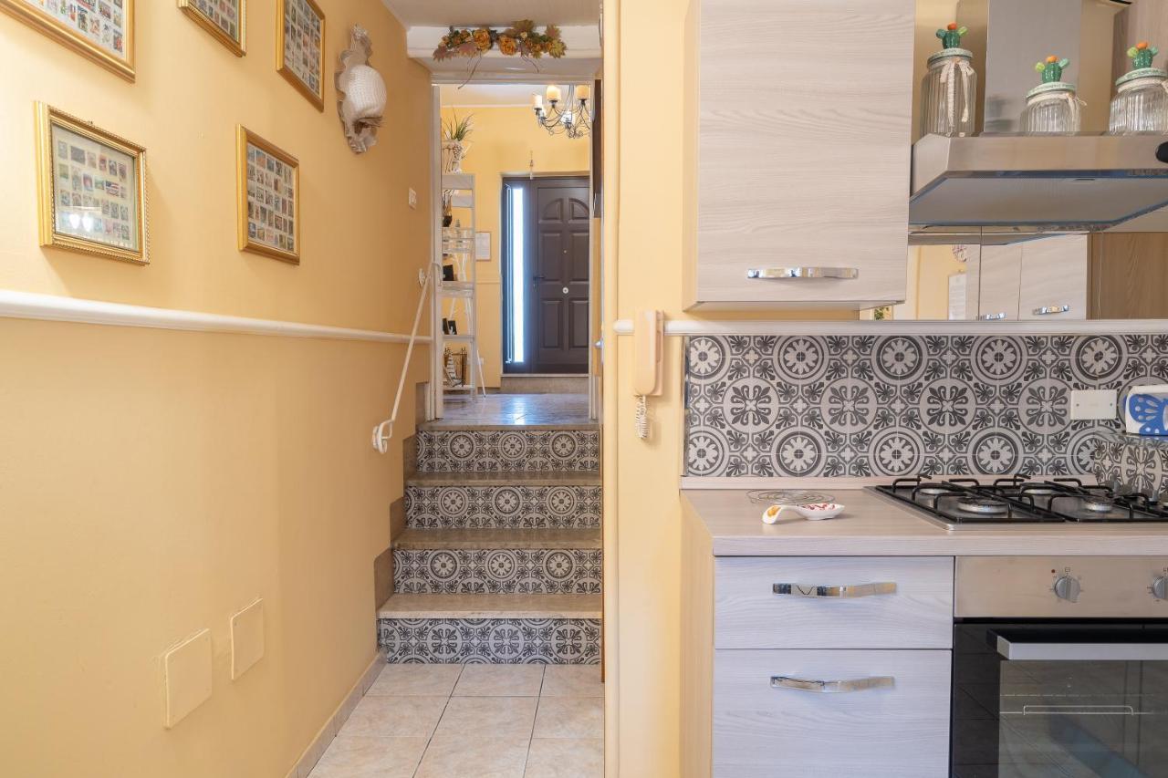 Pomona Dynamic Apartment Noto Bagian luar foto