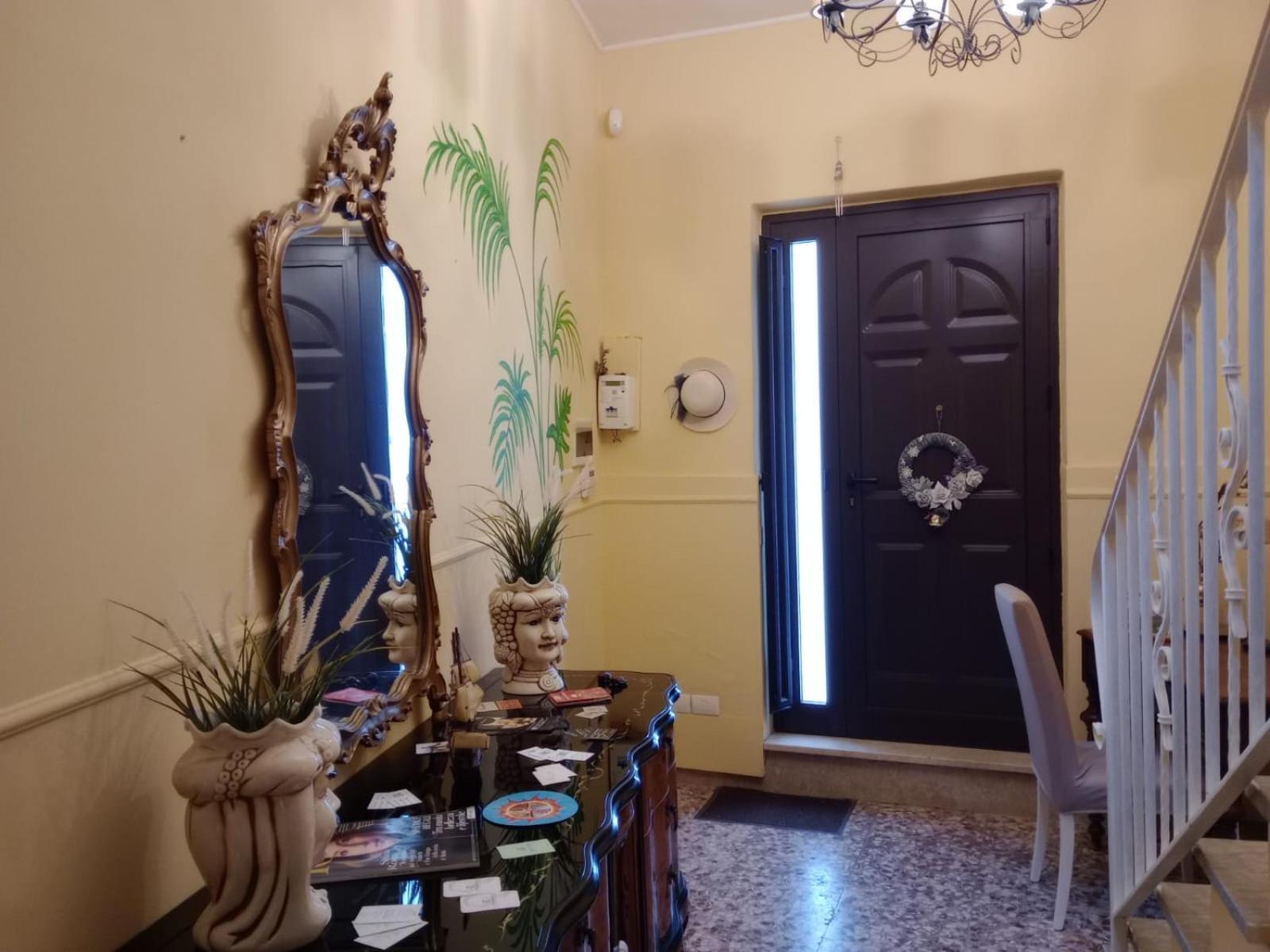 Pomona Dynamic Apartment Noto Bagian luar foto